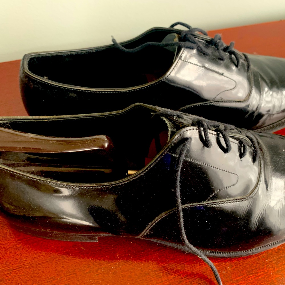 Brooks brothers dress shoes